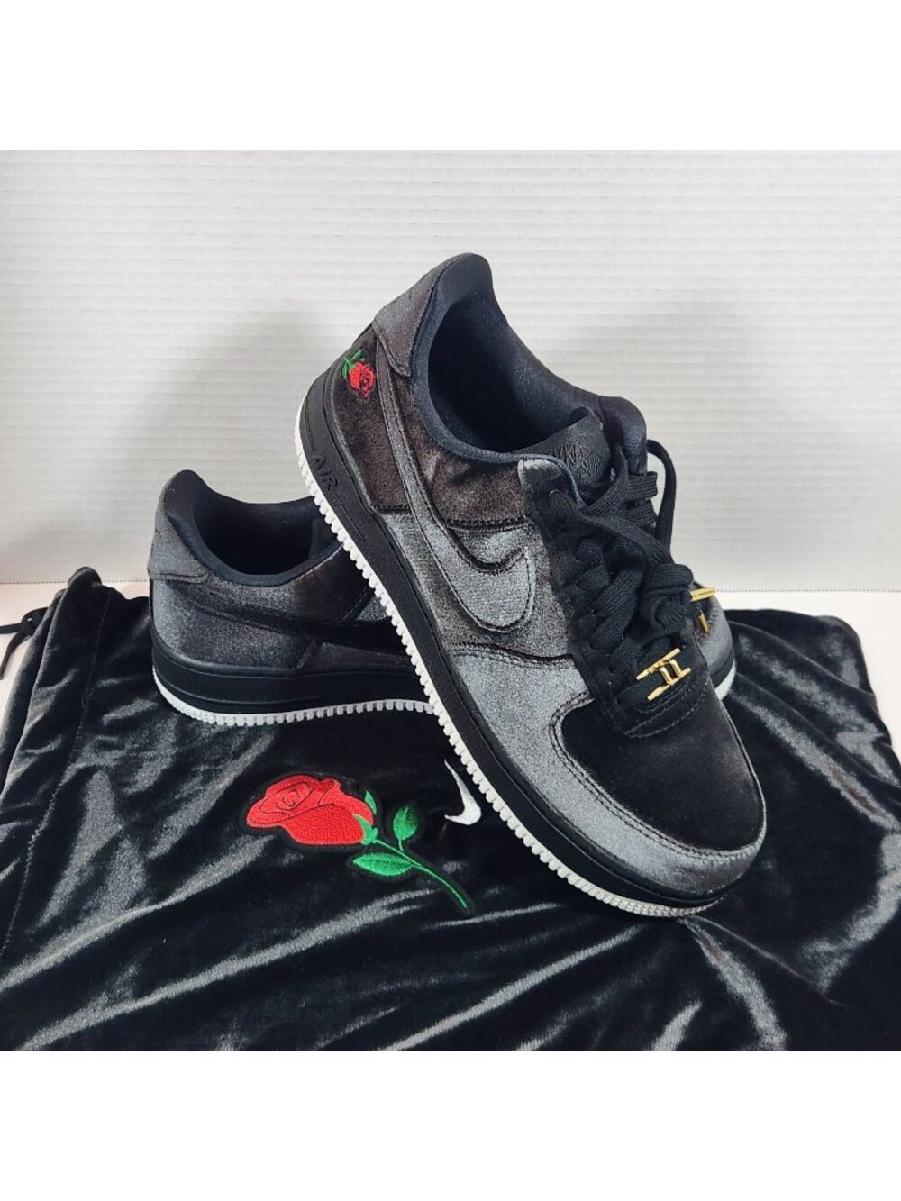 Nike Air Force 1 One Black Velvet Rose Sneakers Shoes Mens US 8 UK 7 EURO 41 NEW